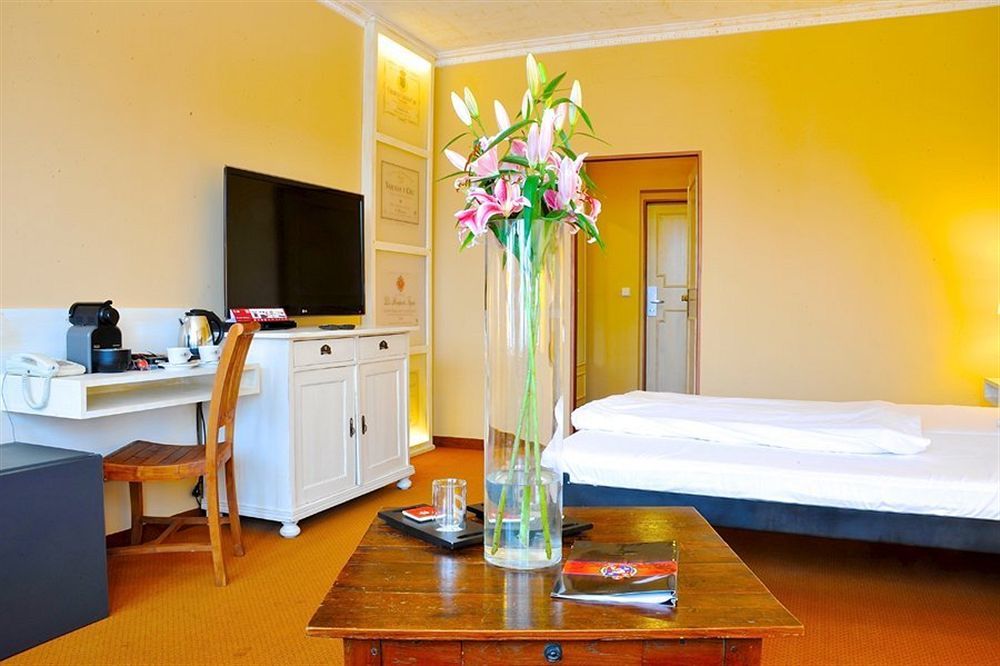 Villa St. Tropez Prag Dış mekan fotoğraf